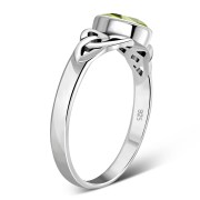 Silver Celtic Ring set w/ Peridot Stone, r369