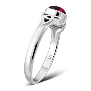 Silver Trinity Ring set w Garnet Stone, r498