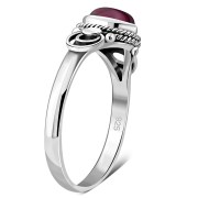 Ethnic Sterling Silver Garnet Ring, r505