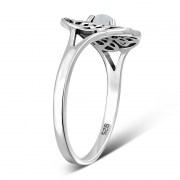 Round Delicate Celtic Rainbow Moon Stone Ring, r526