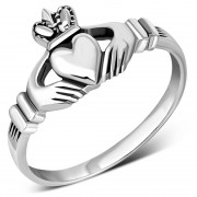 Irish Claddagh Plain Silver Ring, rp815