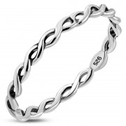 Twisted Thin Plain Silver Band Ring, rp844