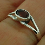 Delicate Genuine Garnet 925 Solid Sterling Silver Ring, r518
