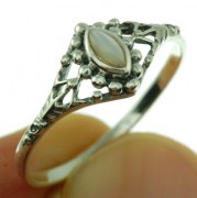 Ethnic Style Mother of Pearl Ring, r487