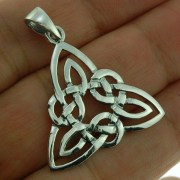 Large Celtic Trinity Knot Silver Pendant, pn78