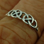 Light Scottish Style Celtic Knot Sterling Silver Ring, rp667