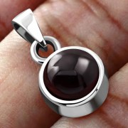 Garnet Round Silver Pendant, p116