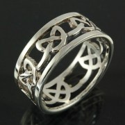 Plain Celtic Knot Heart Style Silver Ring, rp630