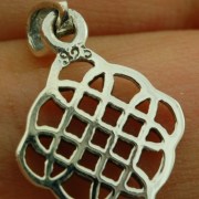 Tiny Celtic Silver Pendant, pn96