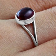 Garnet Silver Ring, r014