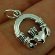 Tiny Celtic Claddagh Pendant,  pn111