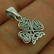Tiny Plain Shamrock Pendant, pn524